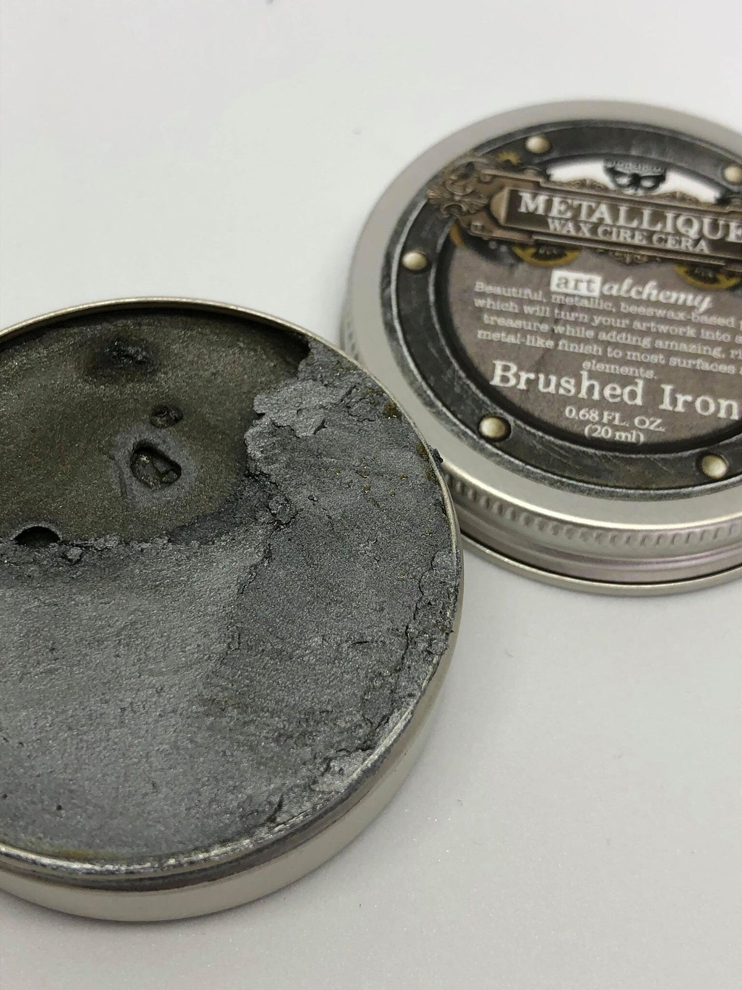 BRUSHED IRON METALLIQUE WAX